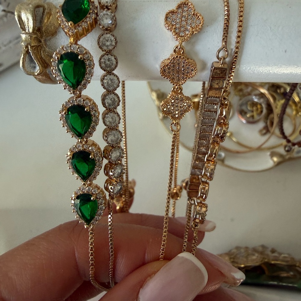 Bracelet Set (5)